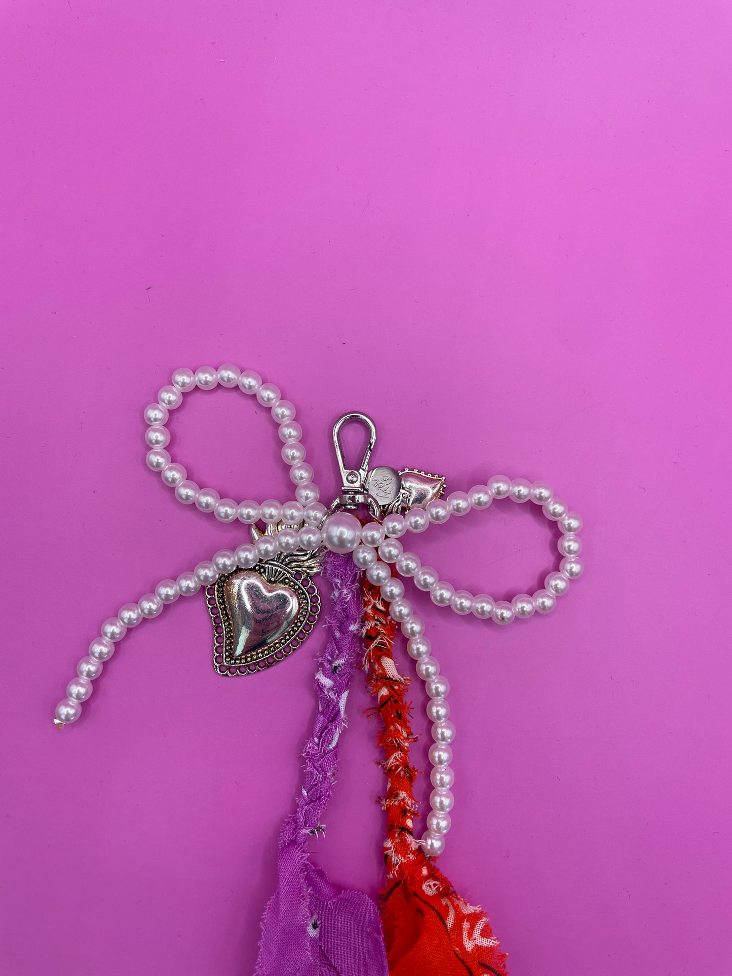 Telephone cord | The Fuchia Fizz accessory with charms